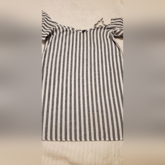 Green white summer dress medium - Picture 2 of 2